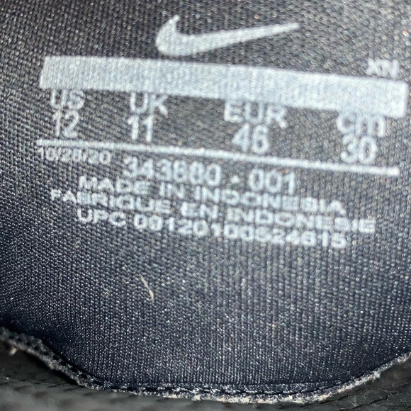 Nike Slides - Picture 3 of 5